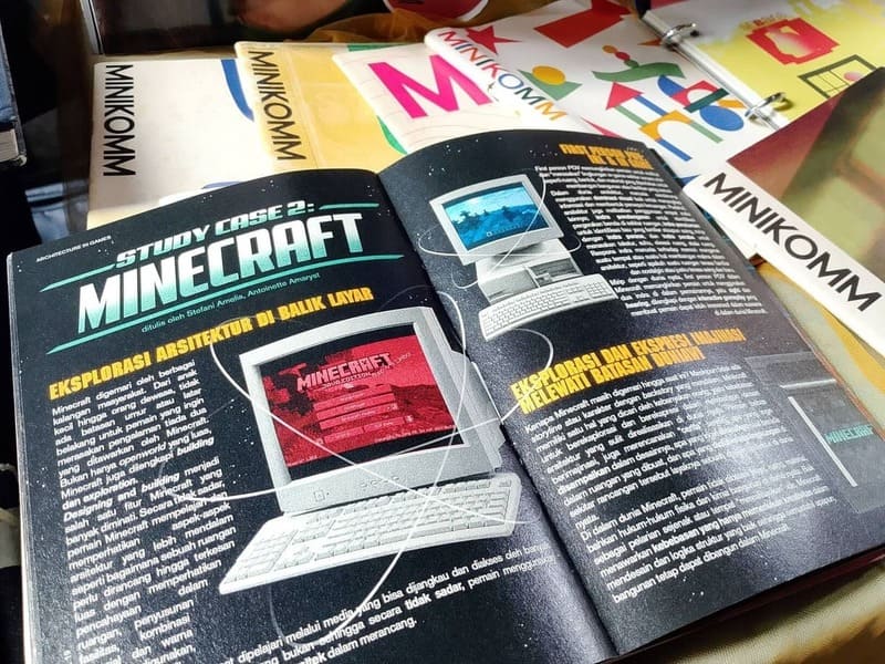 Minikomm zine about architecture in video games